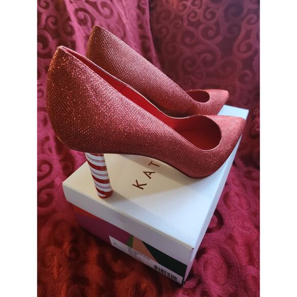 Katy Perry Women's The Canidee Pump, size 11M/41, New in Box - Picture 3 of 7